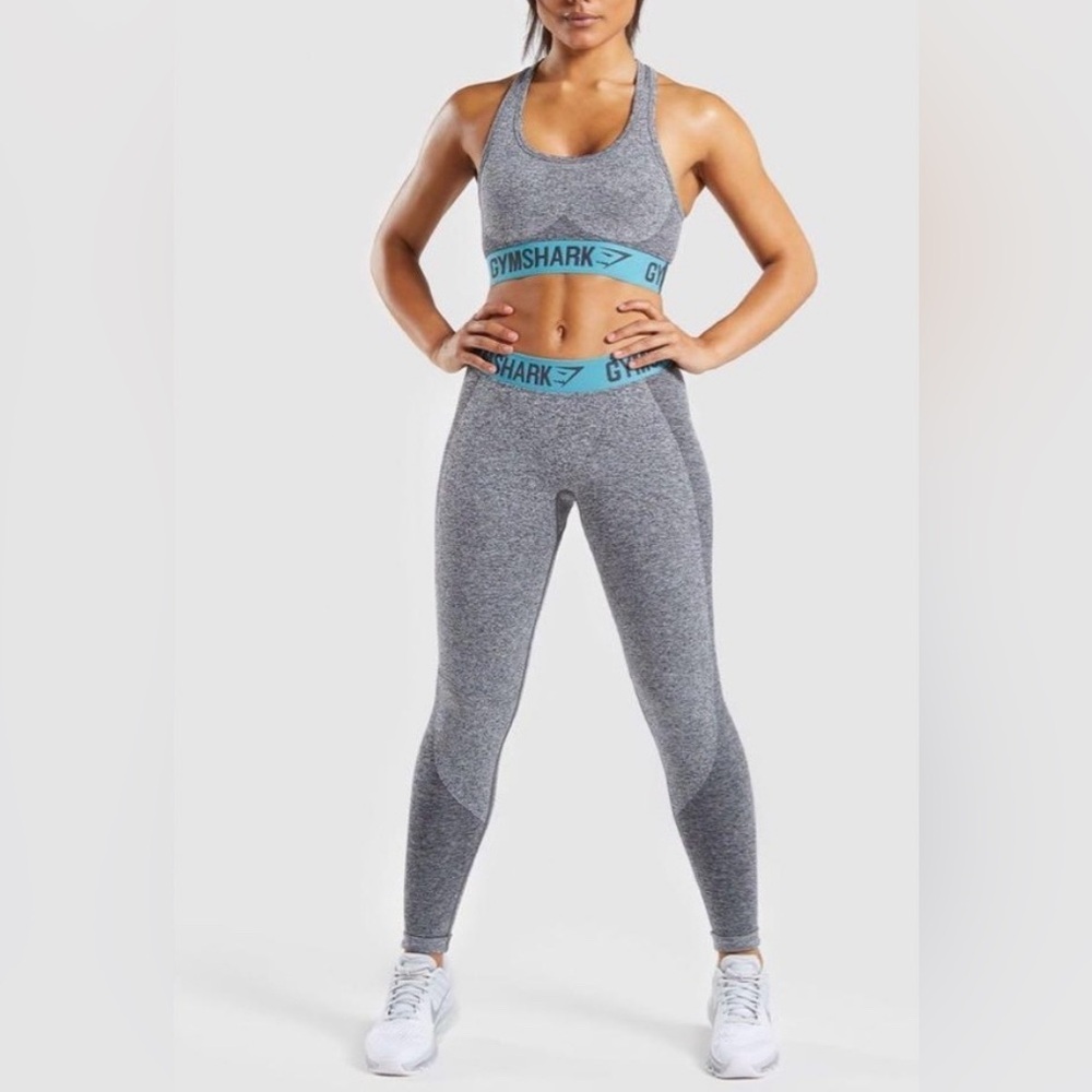 Gymshark Women's Gray Seamless Leggings - Teal Logo Waistband